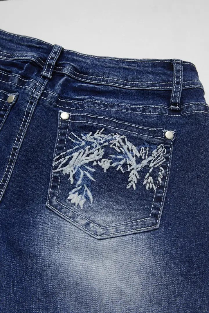 Athleisure Style Skinny Jeans
