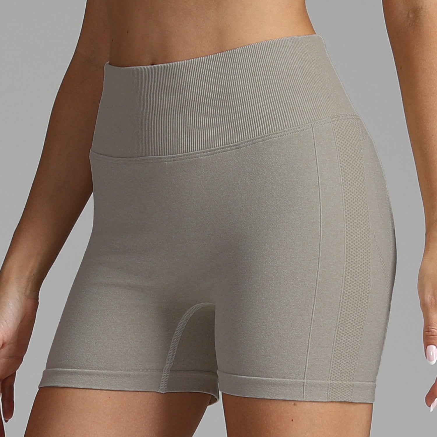 Seamless Solid Color High Waist Hip-lifting Fitness Short