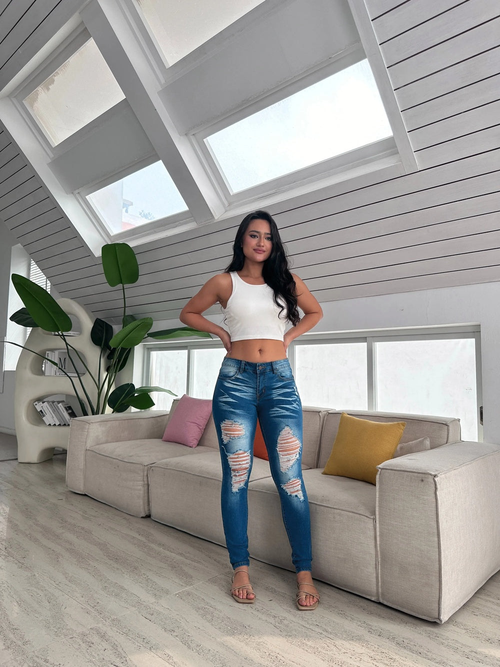 Distressed Ripped Blue Jeans – Urban Street Fit