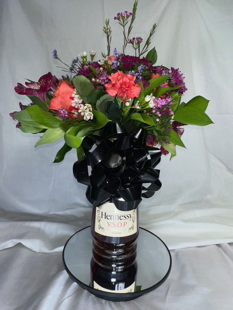 Hennessy VSOP Floral Edition – A Bold Expression of Luxury (FREE DELIVERY)