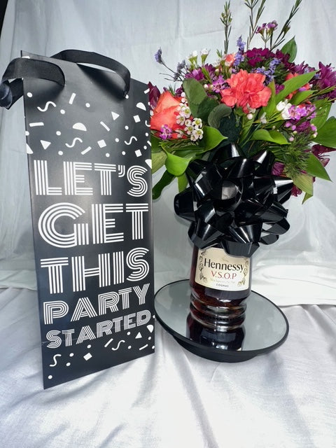 Hennessy VSOP Floral Edition – A Bold Expression of Luxury (FREE DELIVERY)