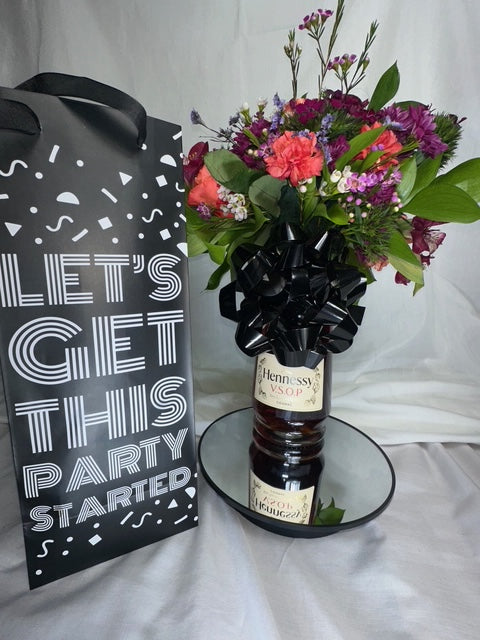 Hennessy VSOP Floral Edition – A Bold Expression of Luxury (FREE DELIVERY)