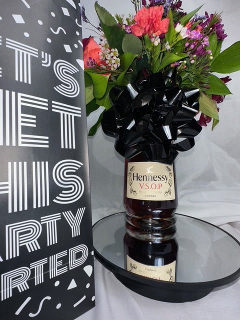 Hennessy VSOP Floral Edition – A Bold Expression of Luxury (FREE DELIVERY)