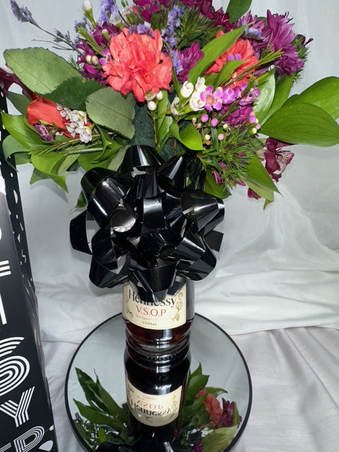 Hennessy VSOP Floral Edition – A Bold Expression of Luxury (FREE DELIVERY)