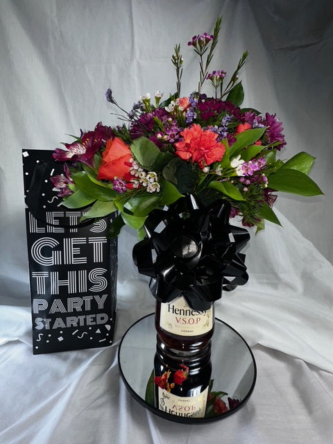 Hennessy VSOP Floral Edition – A Bold Expression of Luxury (FREE DELIVERY)