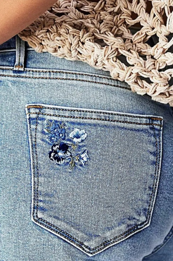 Scorpio™ Loose Straight Blue Denim