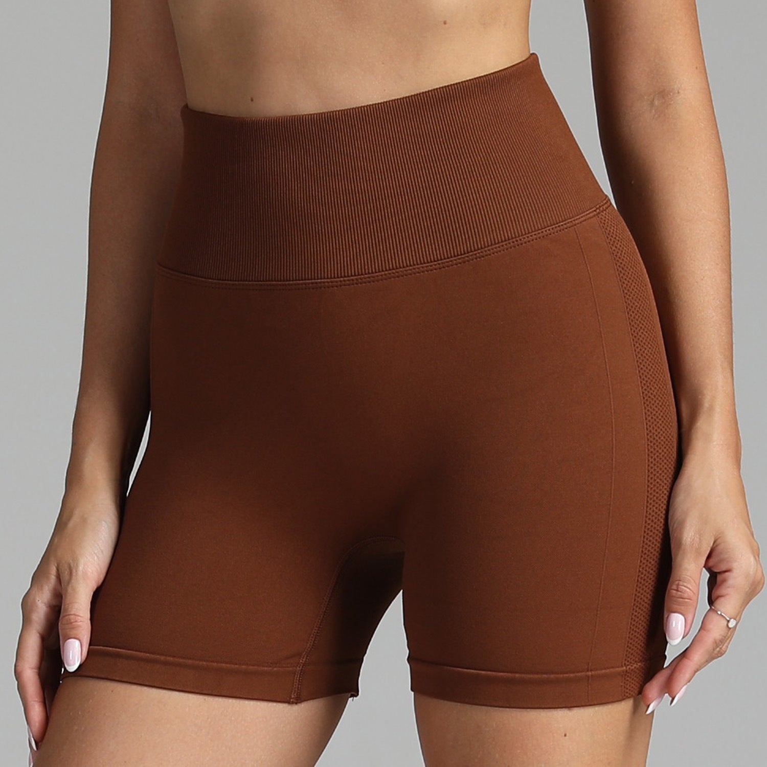 Seamless Solid Color High Waist Hip-lifting Fitness Short
